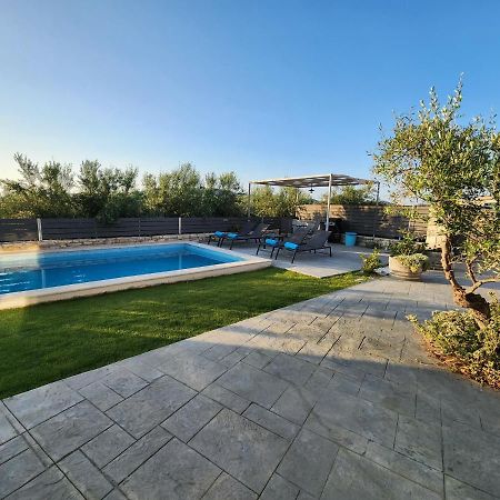 Villa Sheila With Private Pool Roumeli Bagian luar foto